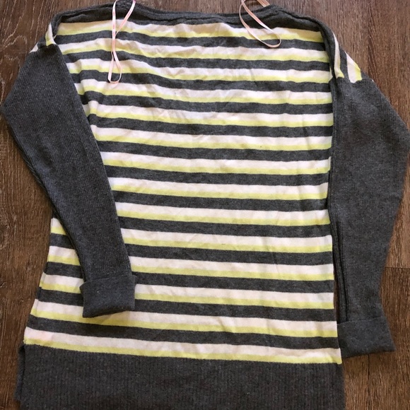 Victoria's Secret Tops - Victoria secret long sleeve